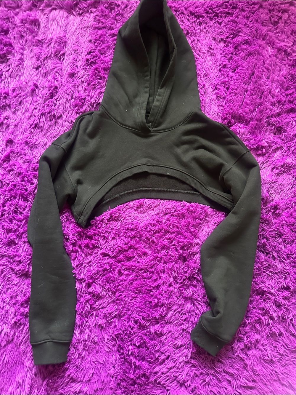 **KHY brand**Cropped Black Women's Hoodie - Modern Pullover with Hood